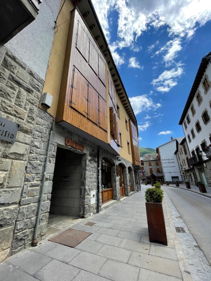El Atico Nuevo En El Centro Con Ascensor, Garaje, Aire Acondicionado Y Wifi Biescas (Aragon) Exterior foto