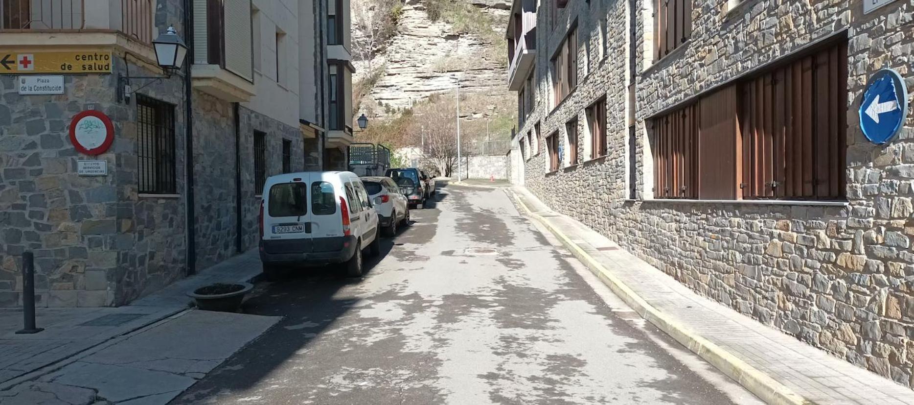 El Atico Nuevo En El Centro Con Ascensor, Garaje, Aire Acondicionado Y Wifi Biescas (Aragon) Exterior foto