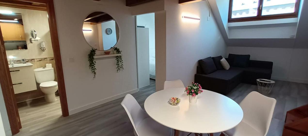 El Atico Nuevo En El Centro Con Ascensor, Garaje, Aire Acondicionado Y Wifi Biescas (Aragon) Exterior foto